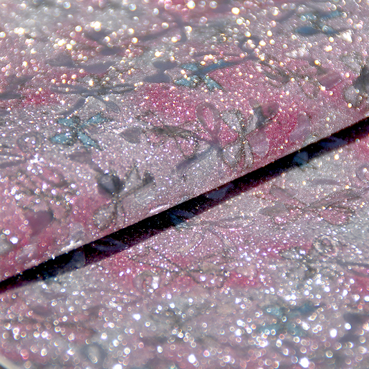 合成糖果粉色蝴蝶结